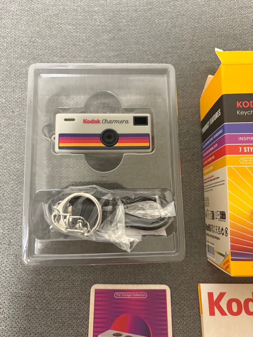 未使用 グレー キーホルダー型 デジタルカメラ Kodak Charmera