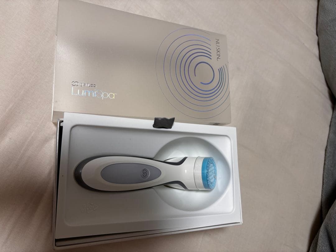 ニュースキン　ルミスパ　（フェイシャルマッサージ器