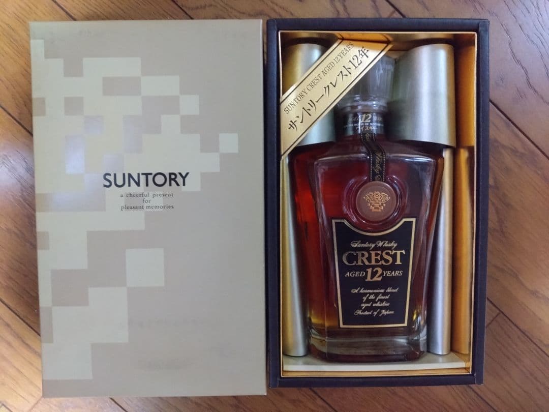 サントリー CREST 12年 箱入り　未開封