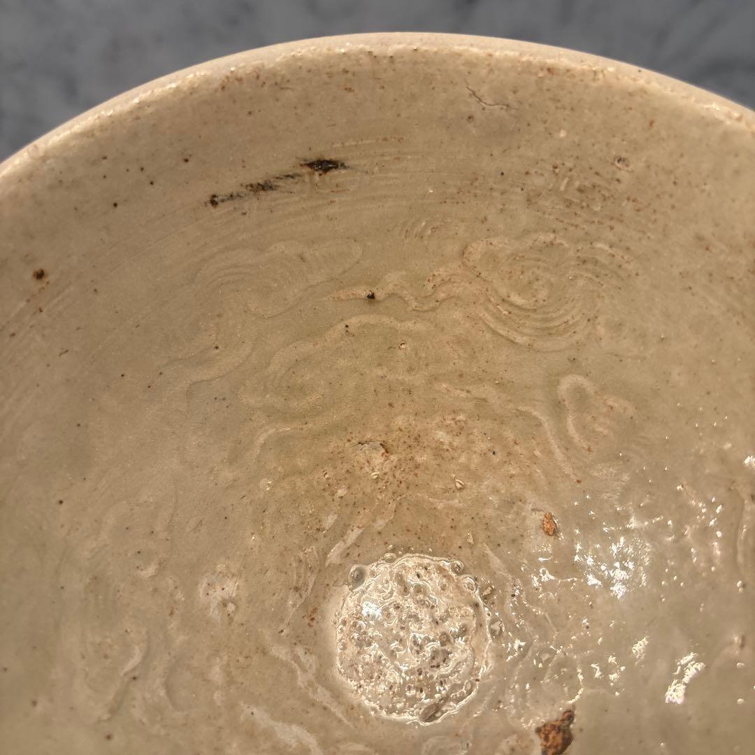 李朝の無垢な美しさに惹かれる存在感抜で美しいお色の青白磁茶碗、飯碗、茶器