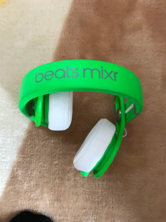 ヘッドホン Beats mixr