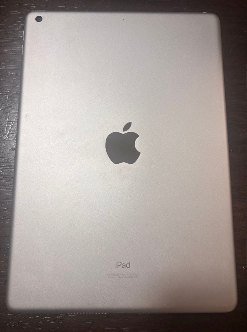 iPad 第9世代 64G WiFi　機能不良無し・傷無し シルバー