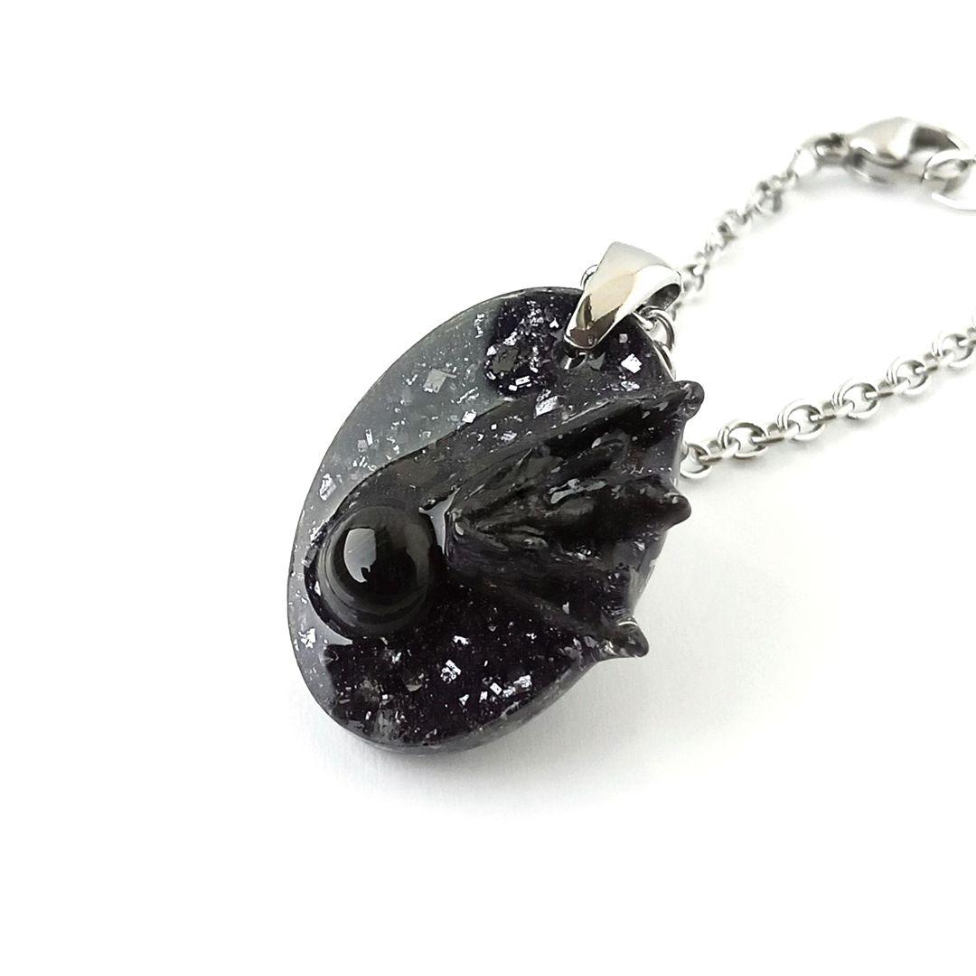 オルゴナイト｜あなたの心を癒やし、守り、強くする　―黒翼の守り―　2wayアクセ