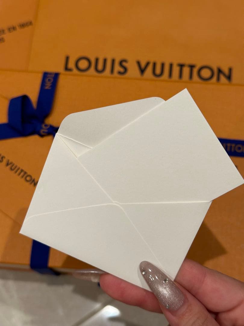 LOUIS VUITTON ショッパー、箱