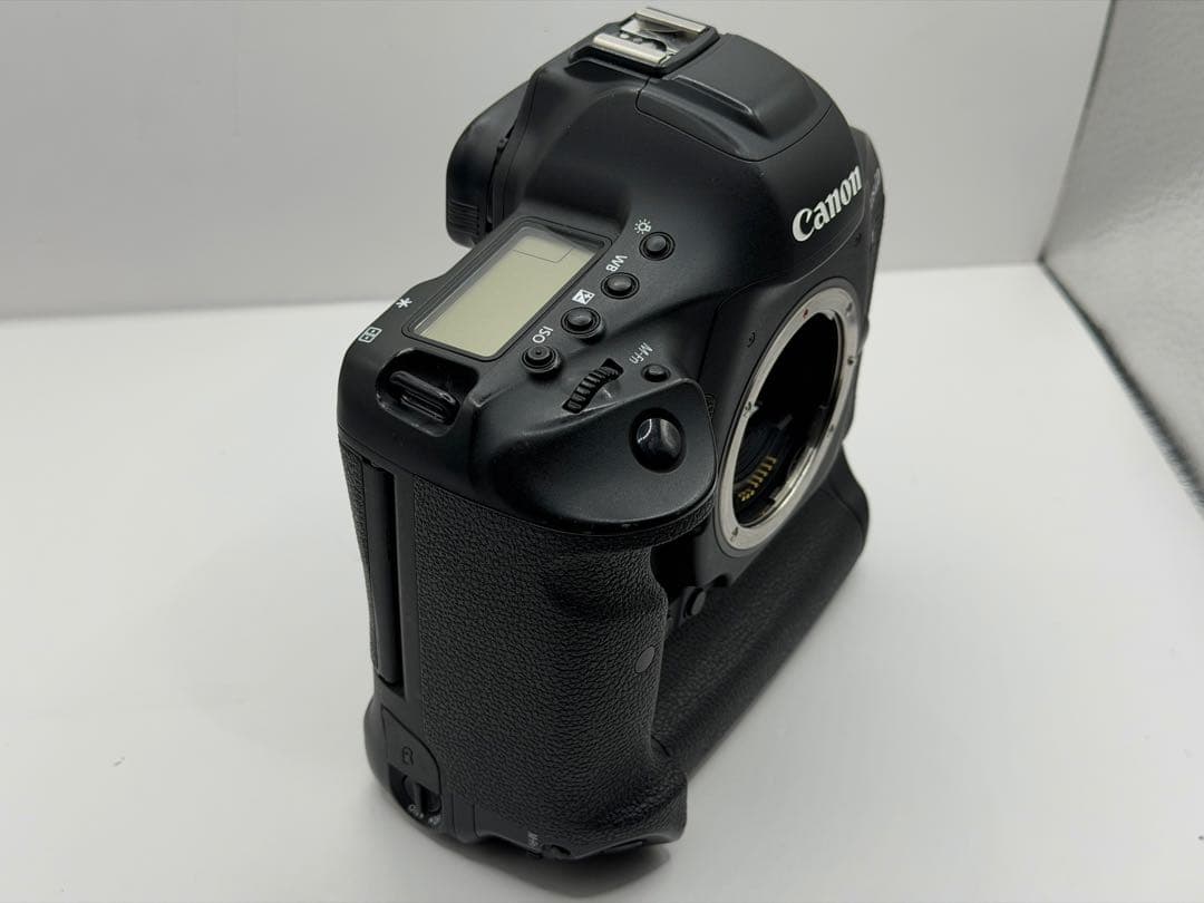 Canon EOS-1D X Mark II 本体