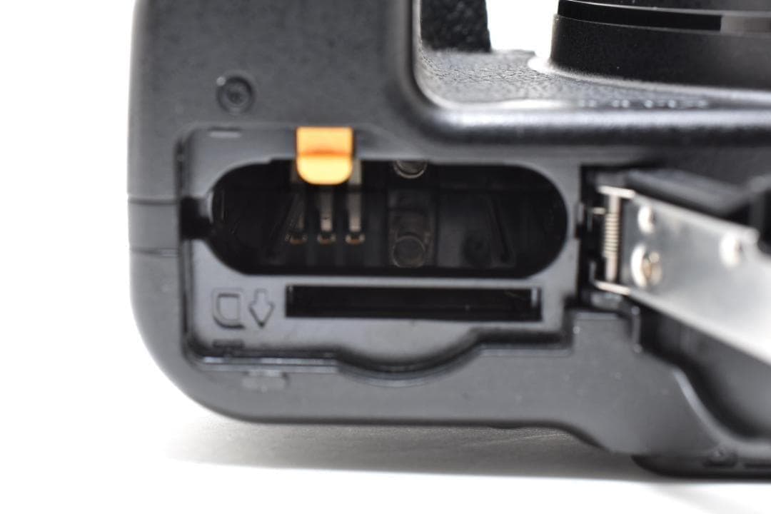 ニコン　Nikon COOLPIX P900 《元箱付属・動作確認済み！》