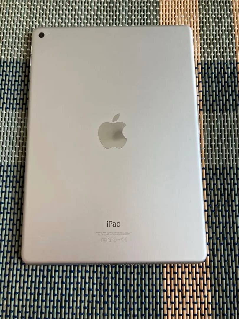 iPad Air 2 Wi-Fiモデル 128GB シルバー A1566