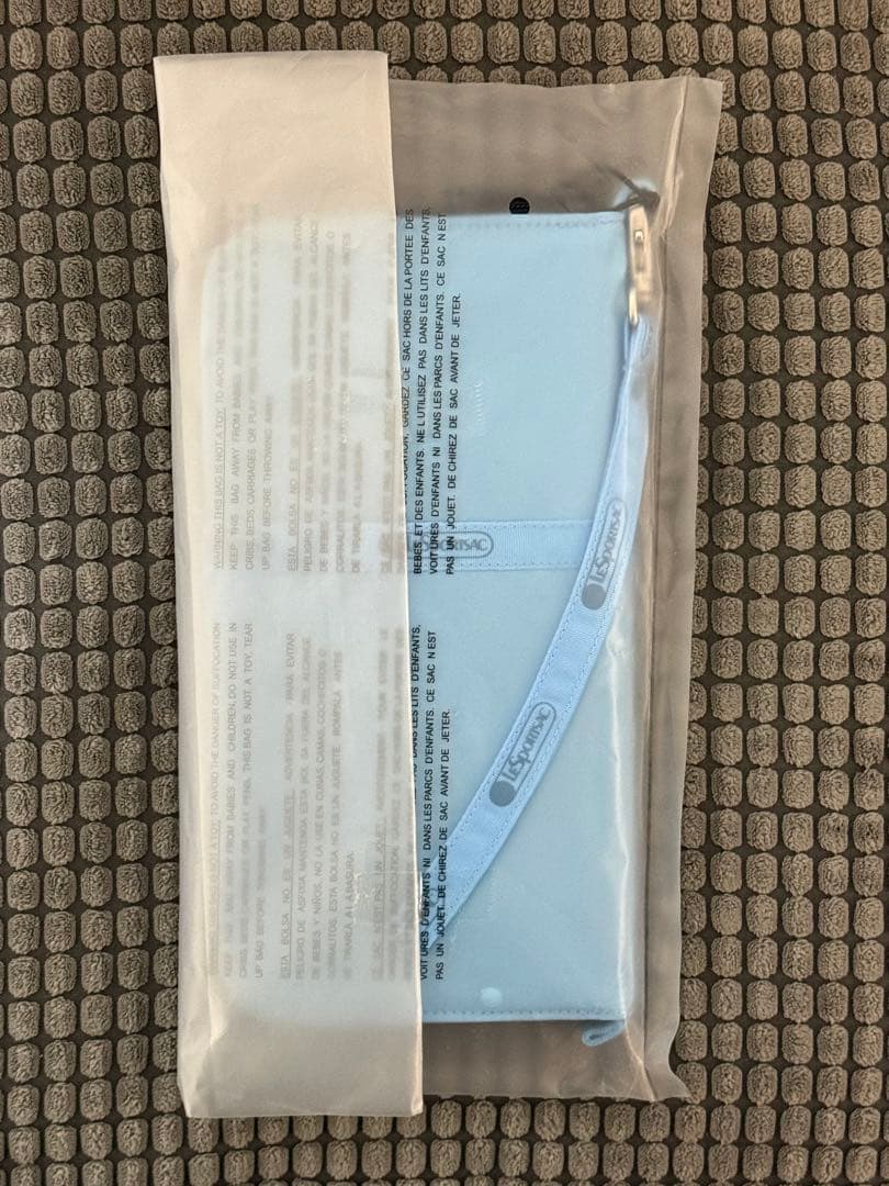 レスポートサック ひとりっぷ MASTER TRAVEL WALLETヒョウガ