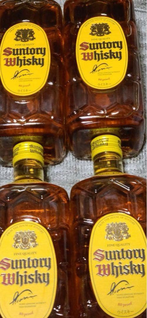 4本　サントリー角瓶　700ml