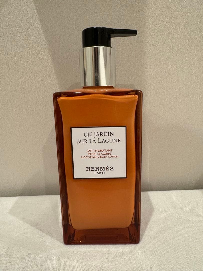 HERMES モイスチャライジングボディローション ラグーナの庭