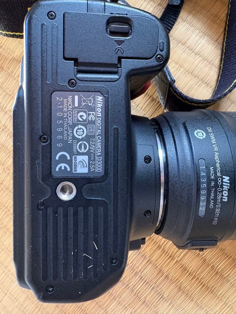 Nikon D3000 デジタル一眼レフカメラ　レンズ二個付き