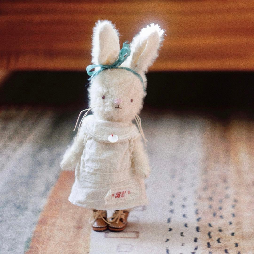 かわいい可愛すぎる仔兎 ぬいぐるみ アーティストベア 海外作家様 ハンドメイド