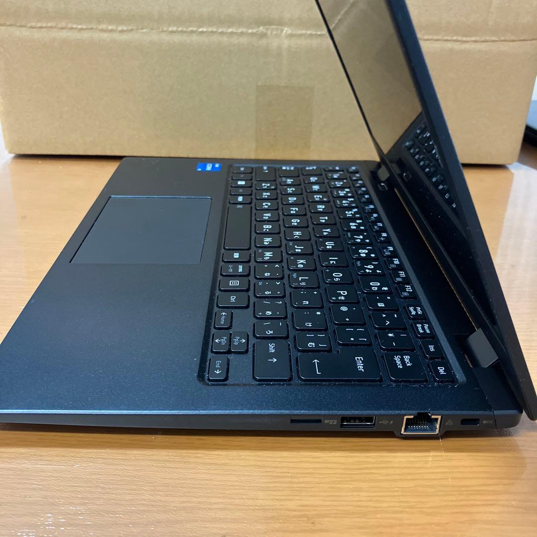 超美品DYNABOOK G83 HU 11世代 i5超軽型 16GB 512G