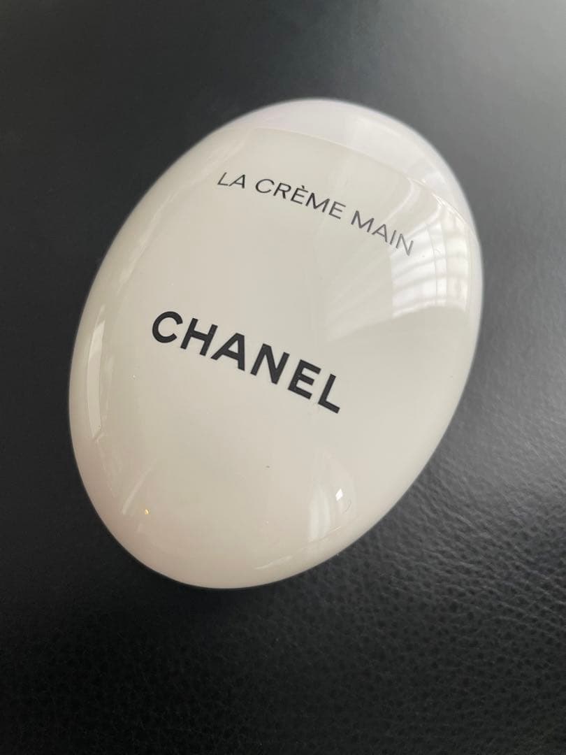 CHANEL LA CRÈME MAIN 50ml シャネル　ラクレームマン