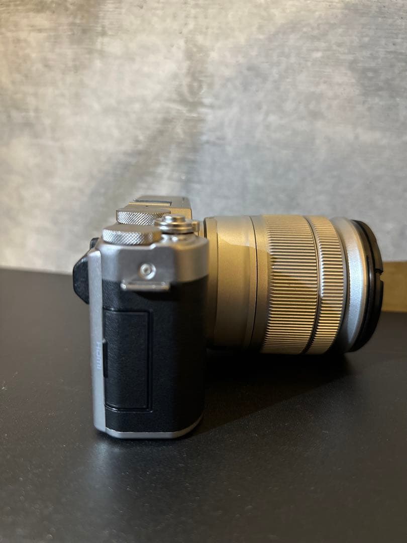 Fujifilm X-A3 XC16-50mm レンズ付き 箱付き