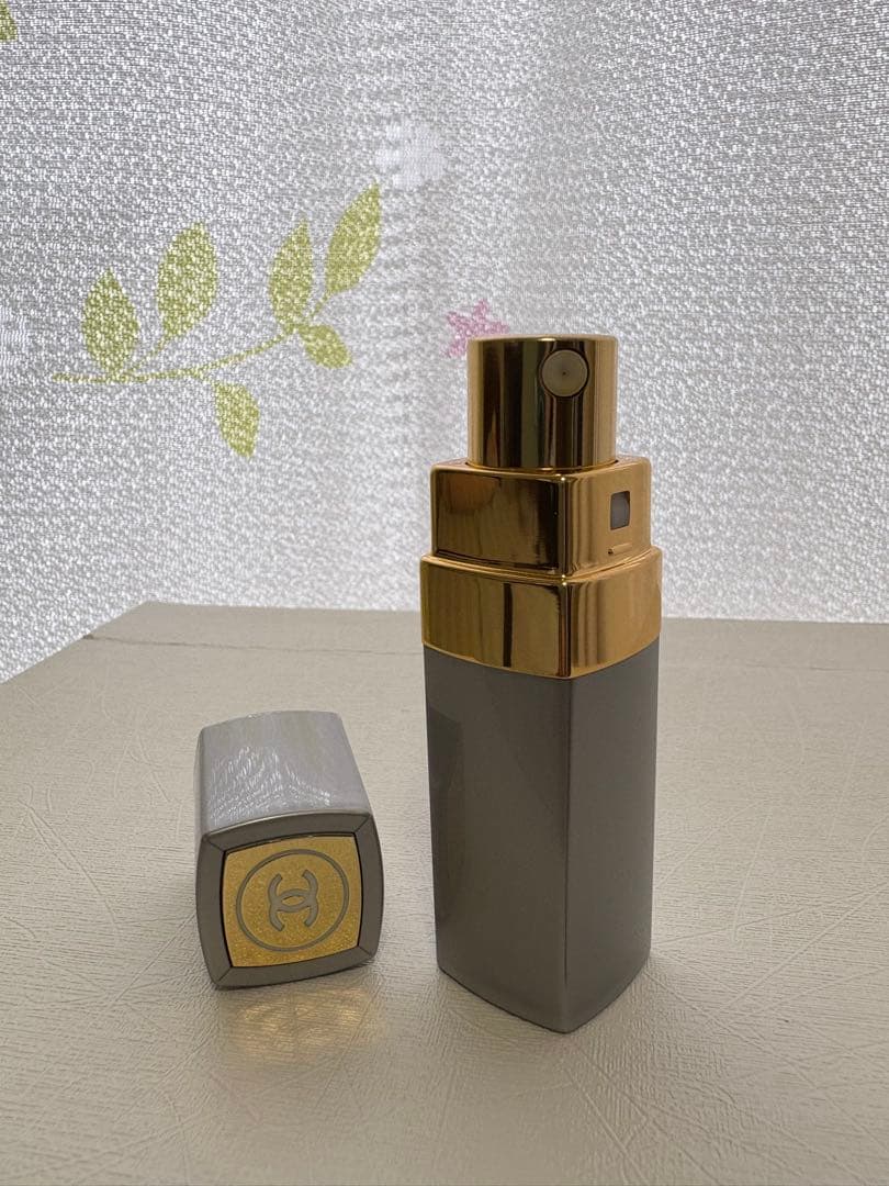 CHANEL N°19 香水 7.5ml スプレーボトル