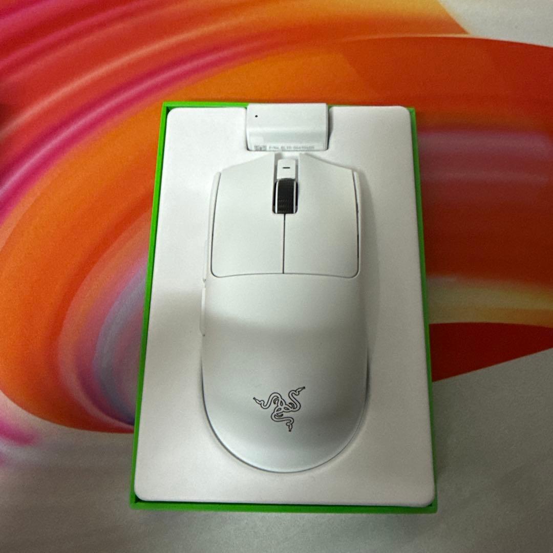 Razer Viper V3 Pro White Edition 本体