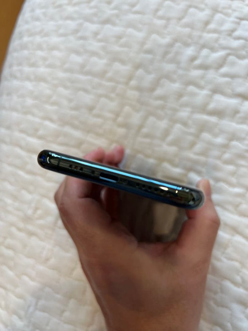 ワヒュiPhone 11 pro 256GB SIMフリー　77%