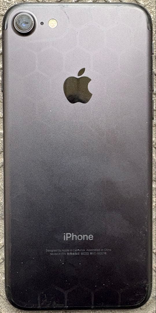 iPhone 7 32GB ブラック 本体