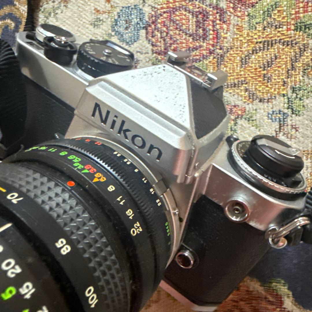 Nikon FE 一眼レフカメラ