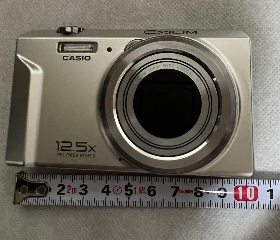 CASIO 12.5X デジタルカメラ 中古美品