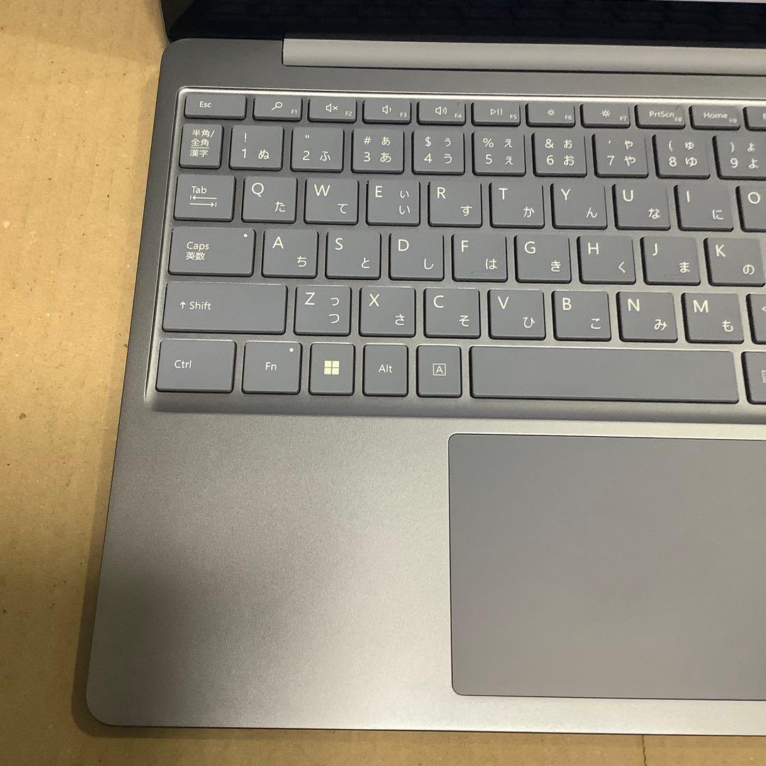 Surface Laptop Go2 11世代i5 8GB 256GB