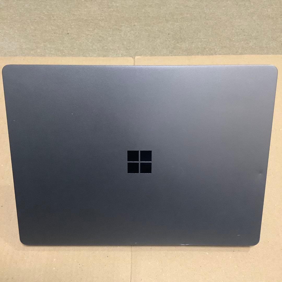 Surface Laptop Go2 11世代i5 8GB 256GB