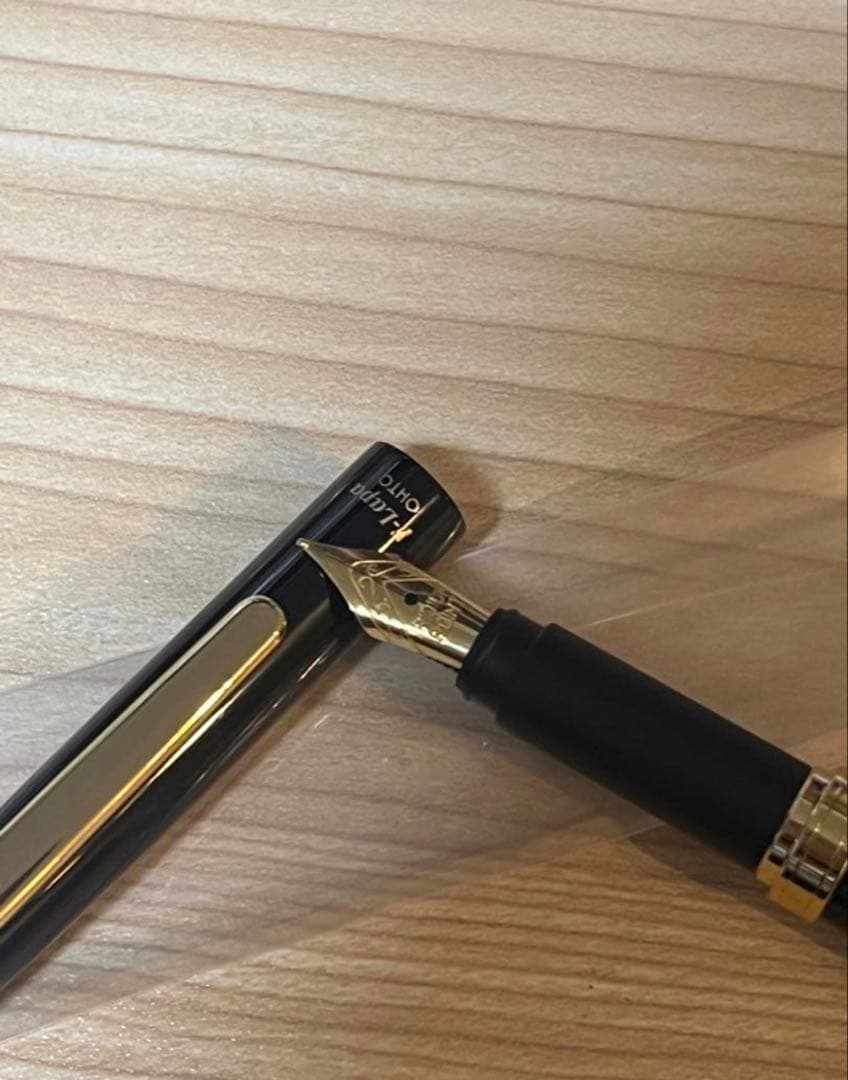 新品未使用オート（OHTO）「セルサス（CELSUS）」万年筆　廃盤品