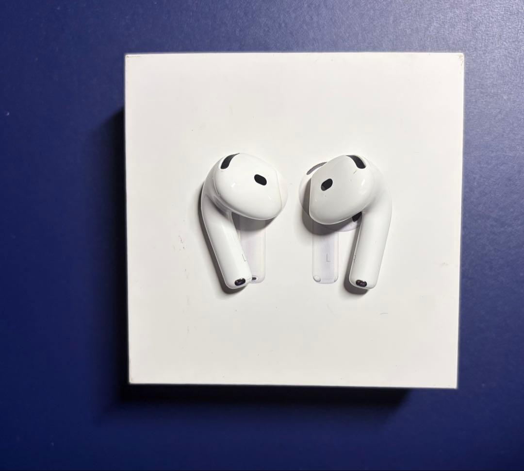 AirPods4 ケース付き