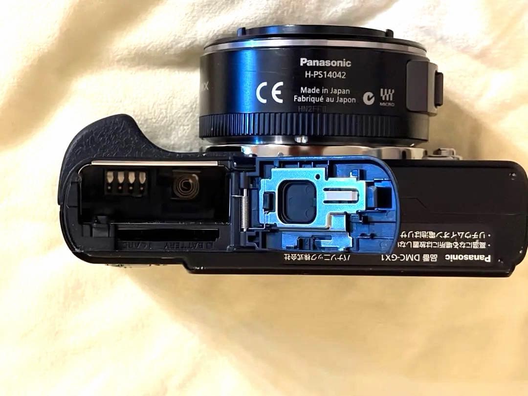 LUMIX GX1 ミラーレスカメラ ズームレンズ付き