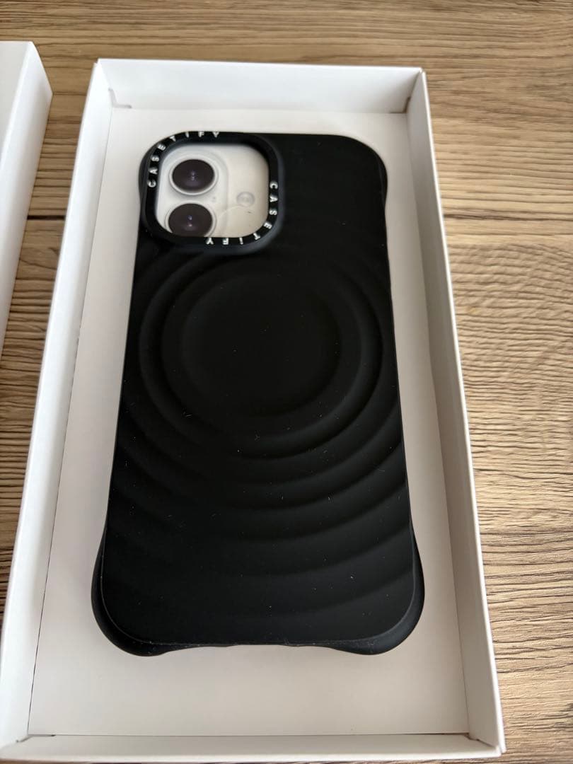 新品未使用★CASETiFY ウェーブシリコンケース ブラック iPhone17