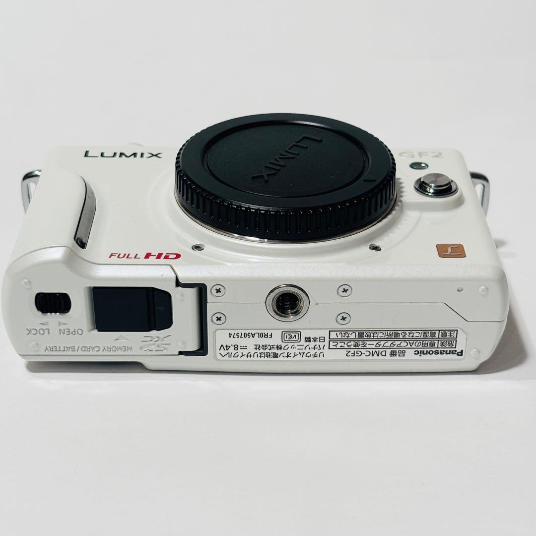 美品Panasonic LUMIX DMC-GF2W ミラーレス一眼ダブルレンズ
