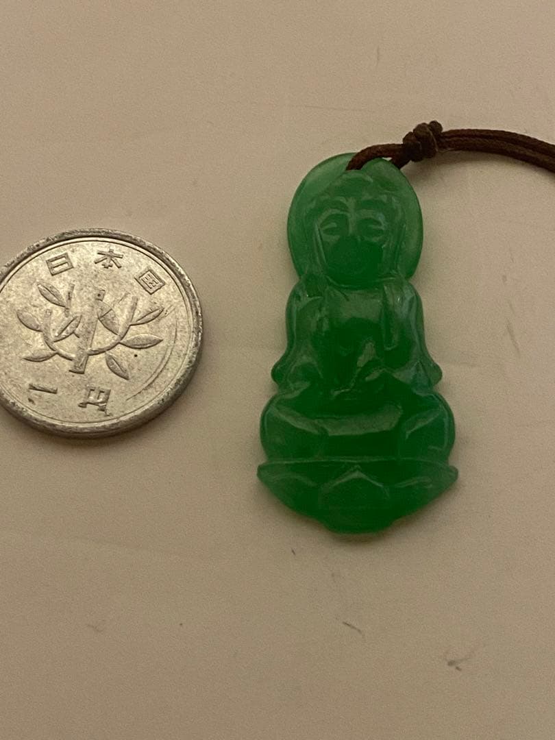 翡翠 天然石 ぺンダント