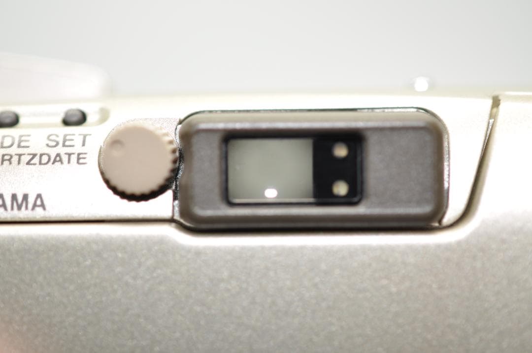 完動品　OLYMPUS ZOOM 105 コンパクト フィルムカメラ