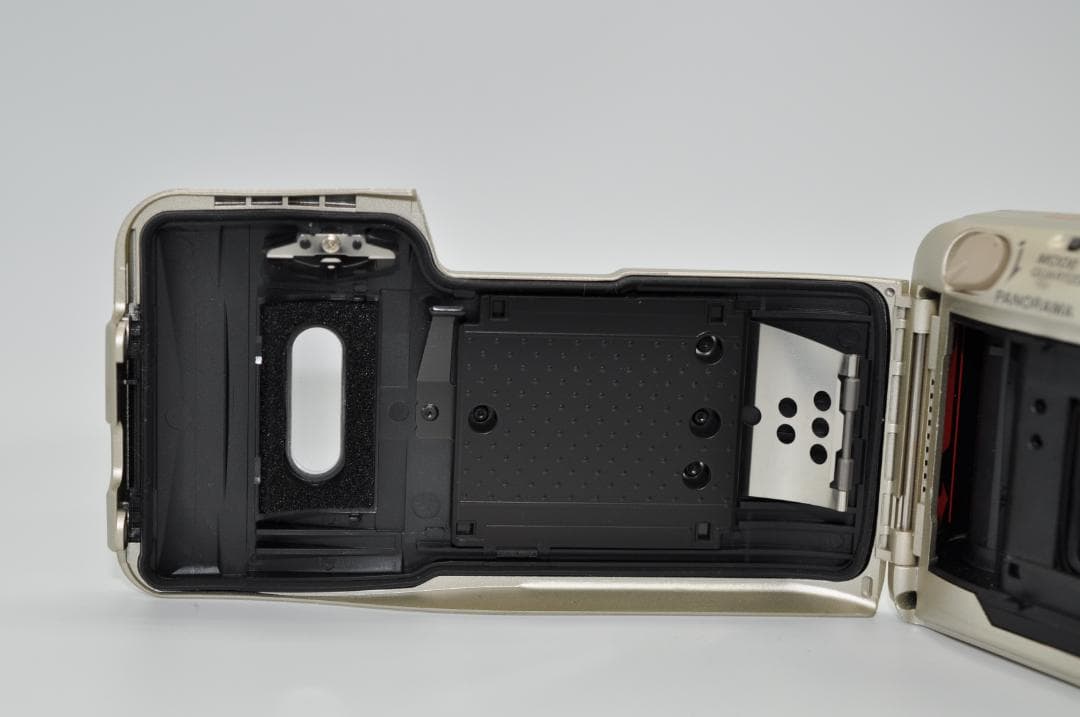 完動品　OLYMPUS ZOOM 105 コンパクト フィルムカメラ