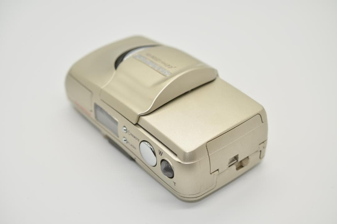 完動品　OLYMPUS ZOOM 105 コンパクト フィルムカメラ