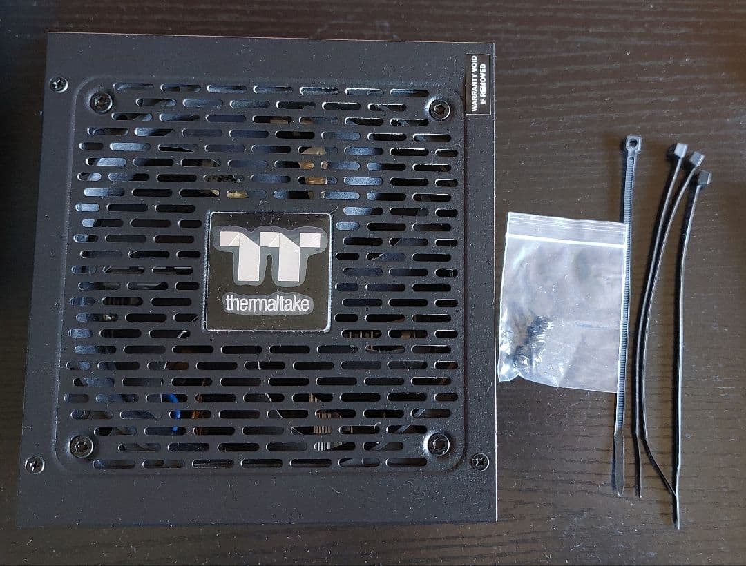 Thermaltake TOUGHPOWER PF3 1200W 電源