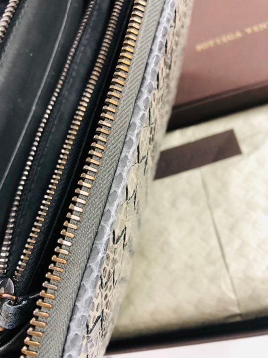 ボッテガ ヴェネタ　長財布　BOTTEGA VENETA