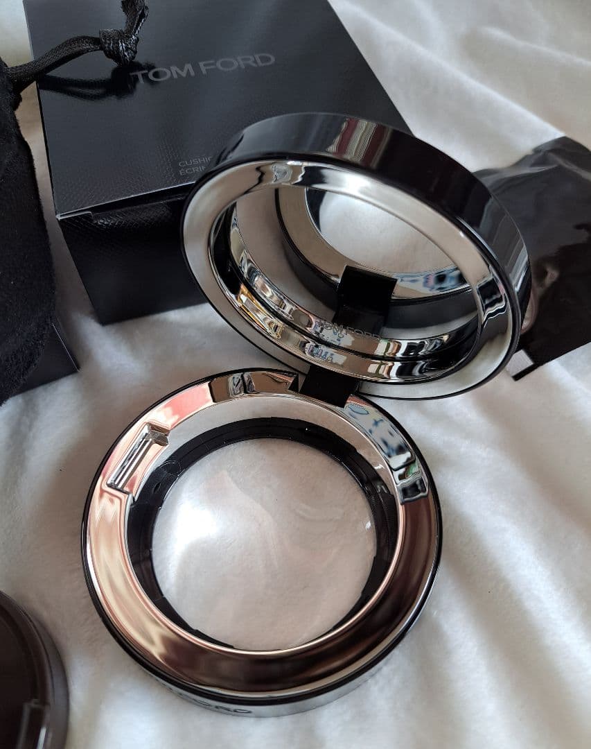 新品未使用 TOM FORD クッションファンデーション 03 限定デザイン