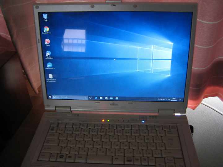 値下げ　Windows10 富士通パソコン（新品マウス付き）