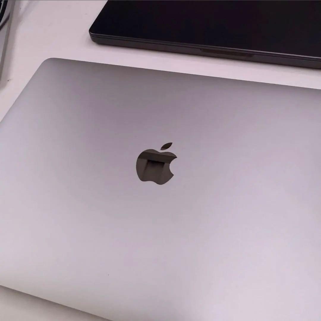 Apple MacBookPro 2020モデル　16GB/512GB