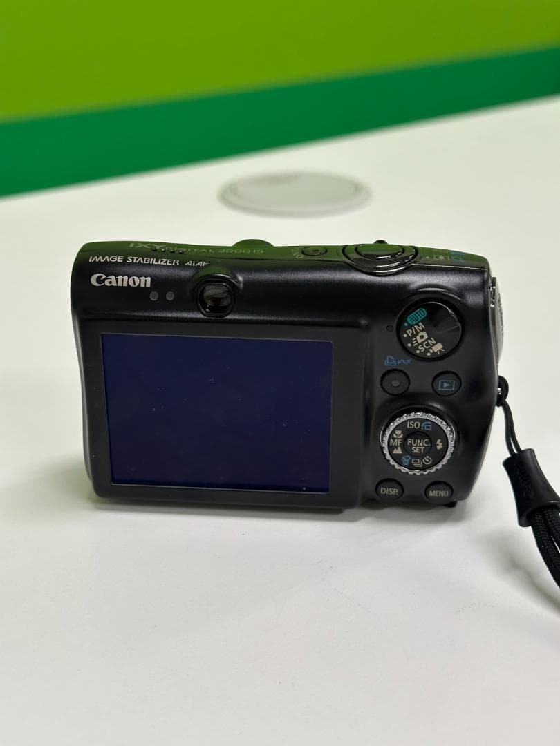 ほぼ未使用保管品 美品 Canon IXY 3000IS デジカメ 完動品 G