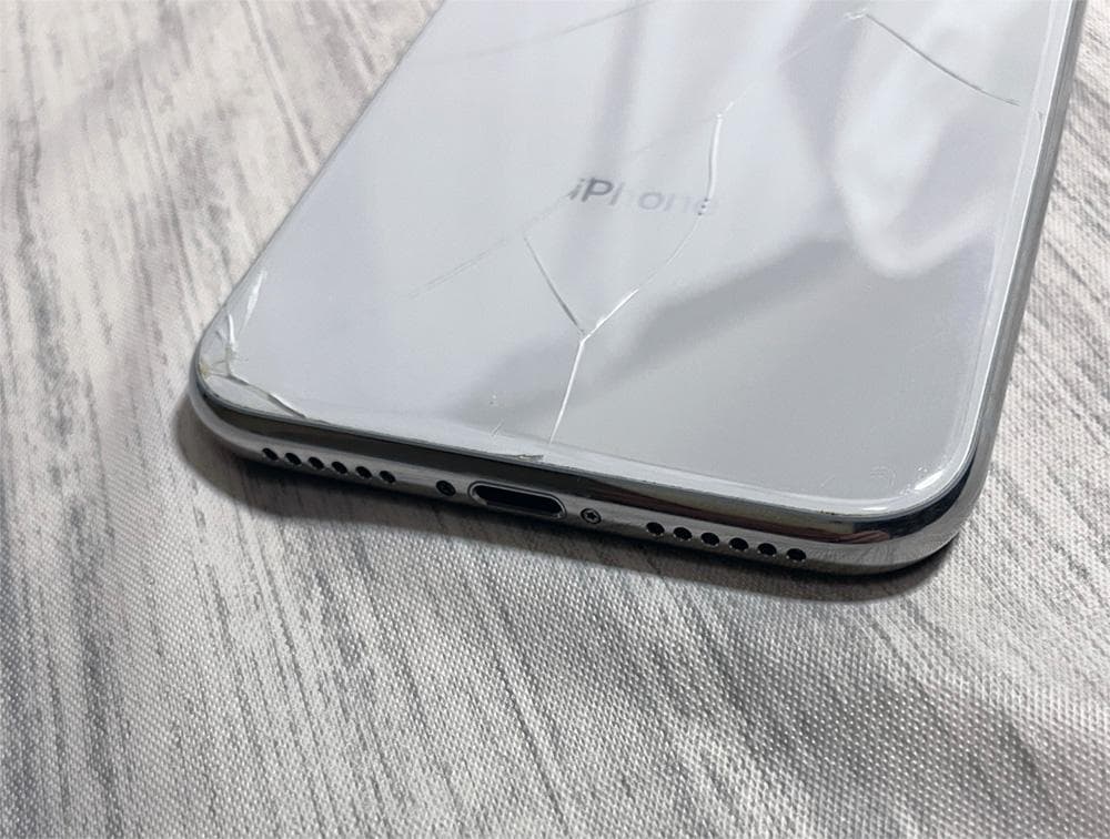 iPhoneX 64GB シルバー 本体のみ 背面割れ