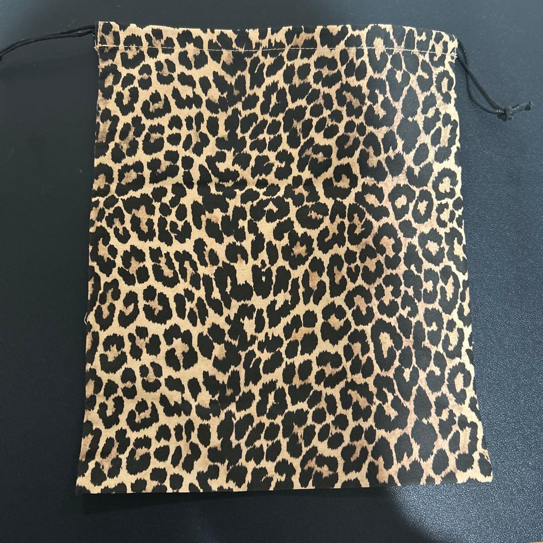 Dior ディオール ノベルティ 巾着 レオパード柄