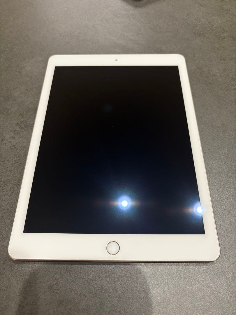Apple iPad Air2ゴールド 本体