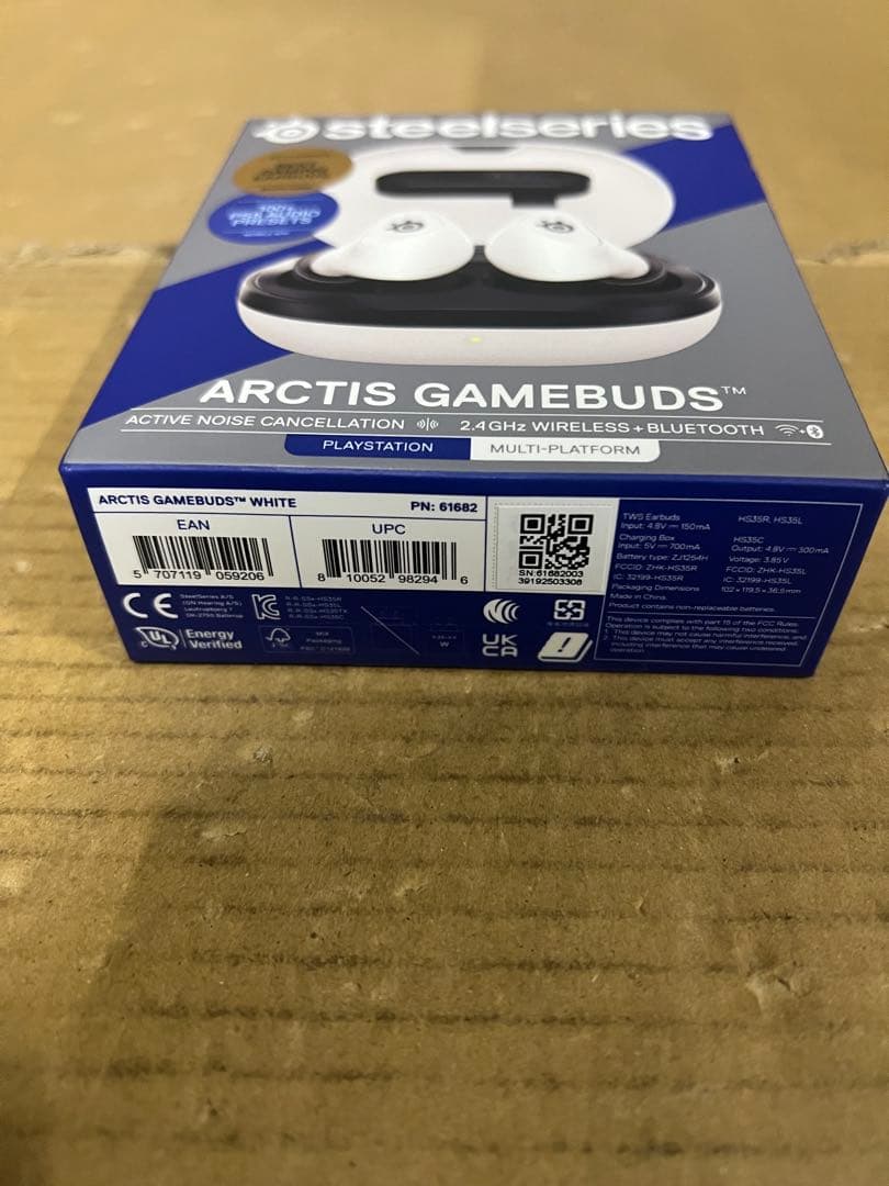 SteelSeries Arctis GameBuds イヤホン　ジャンク品