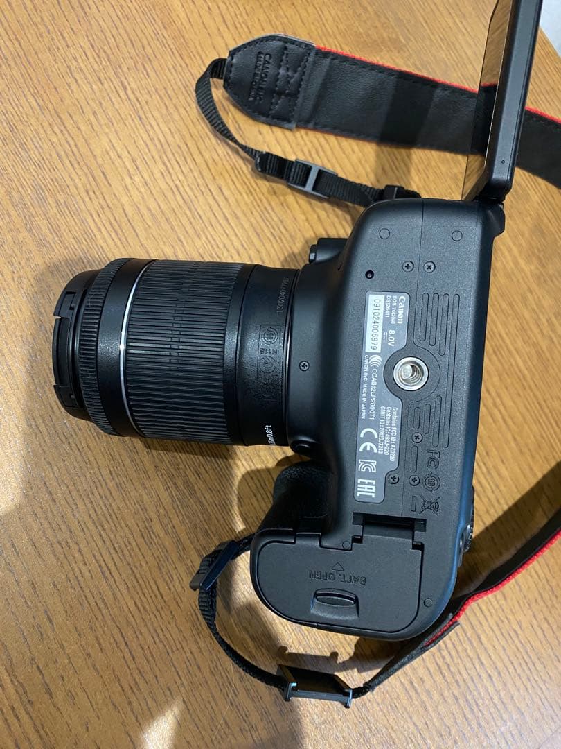 Canon デジタル一眼レフカメラ EOS 70D EF-S 18-55mm