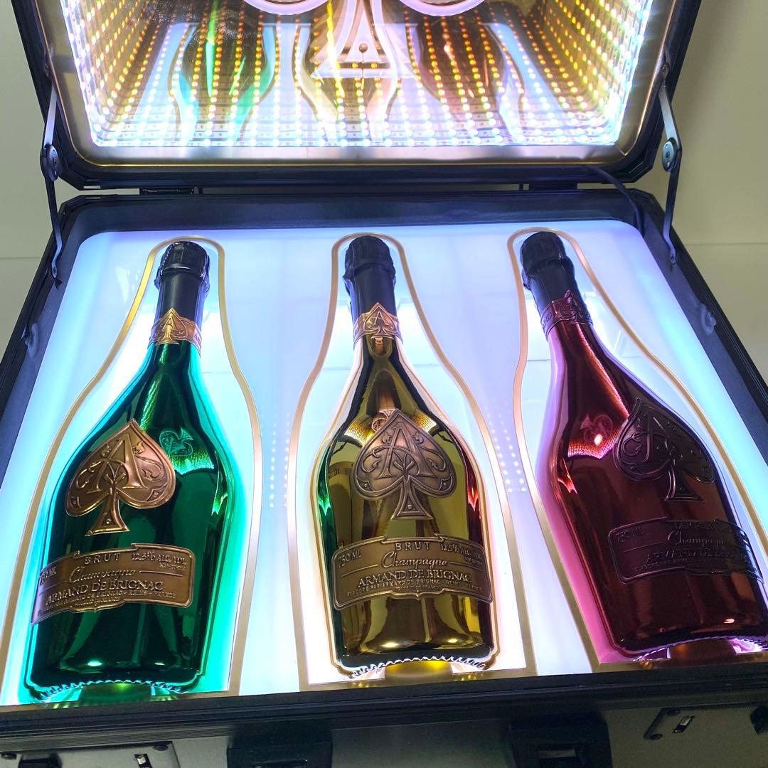 アルマンド　アタッシュケース　レッド　ゴールド　グリーン　LED 信号機