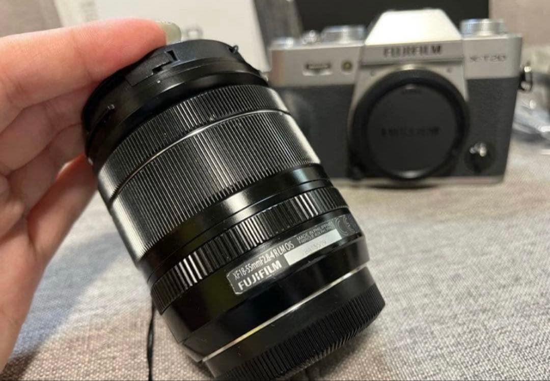 富士フィルム ミラーレス FUJIFILM X-T20 レンズキット シルバー