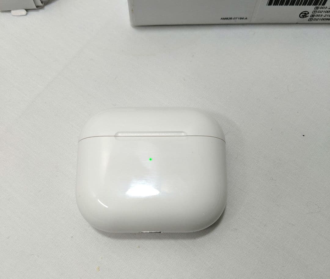 AirPods 3　A2564 A2565 A2566 充電ケース左右イヤホン